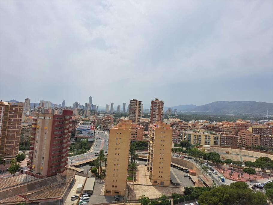 Appartement Cozy Studio With Sea View à Benidorm Extérieur photo